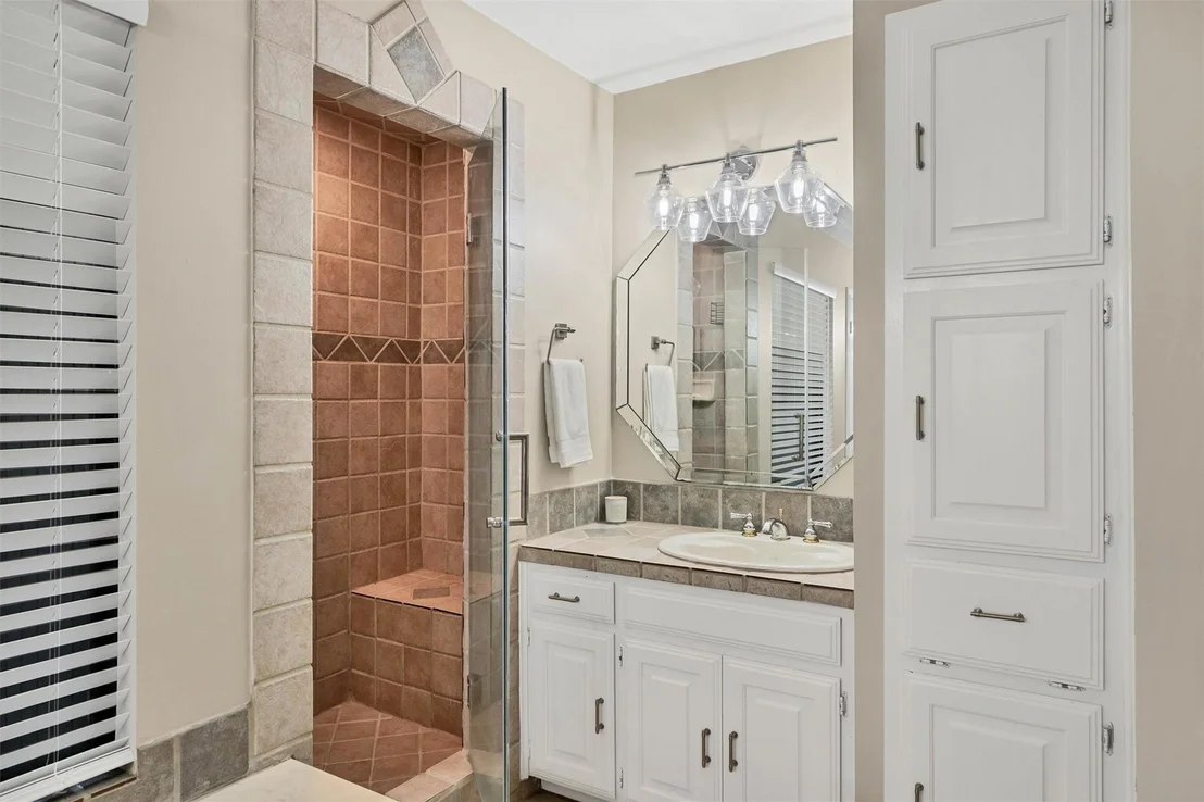 Photo of 3104 Oak Bend DR
