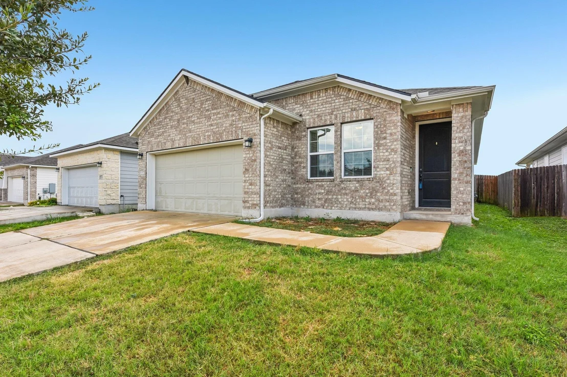 Photo of 128 Lacey Oak LOOP