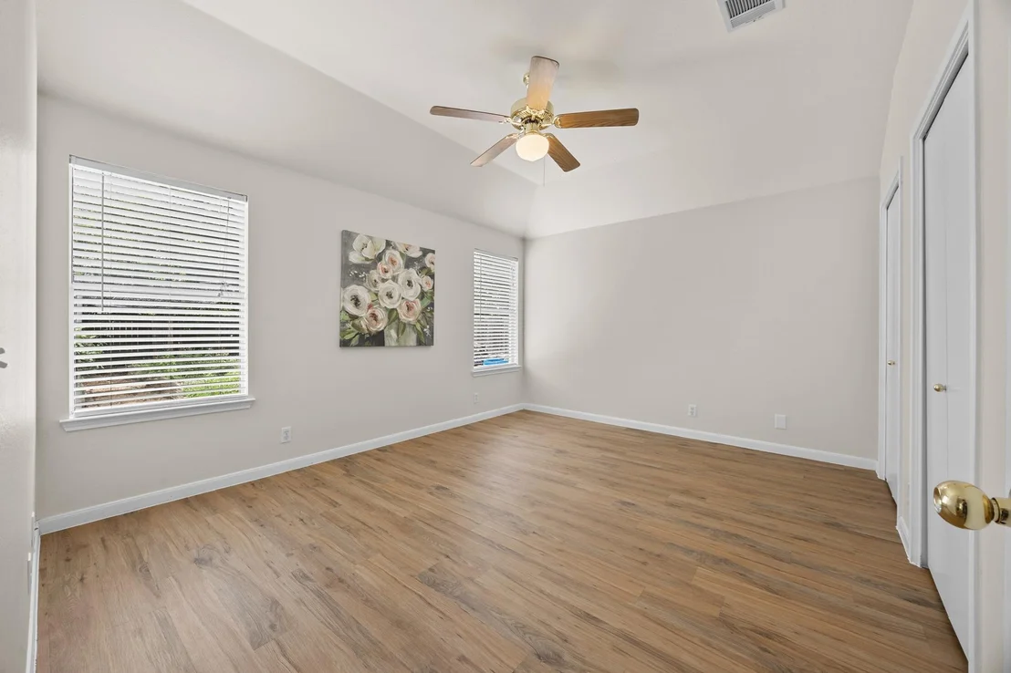 Photo of 803 Sparkling Brook LN