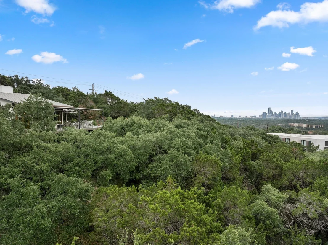 Photo of 1400 Mount Larson RD