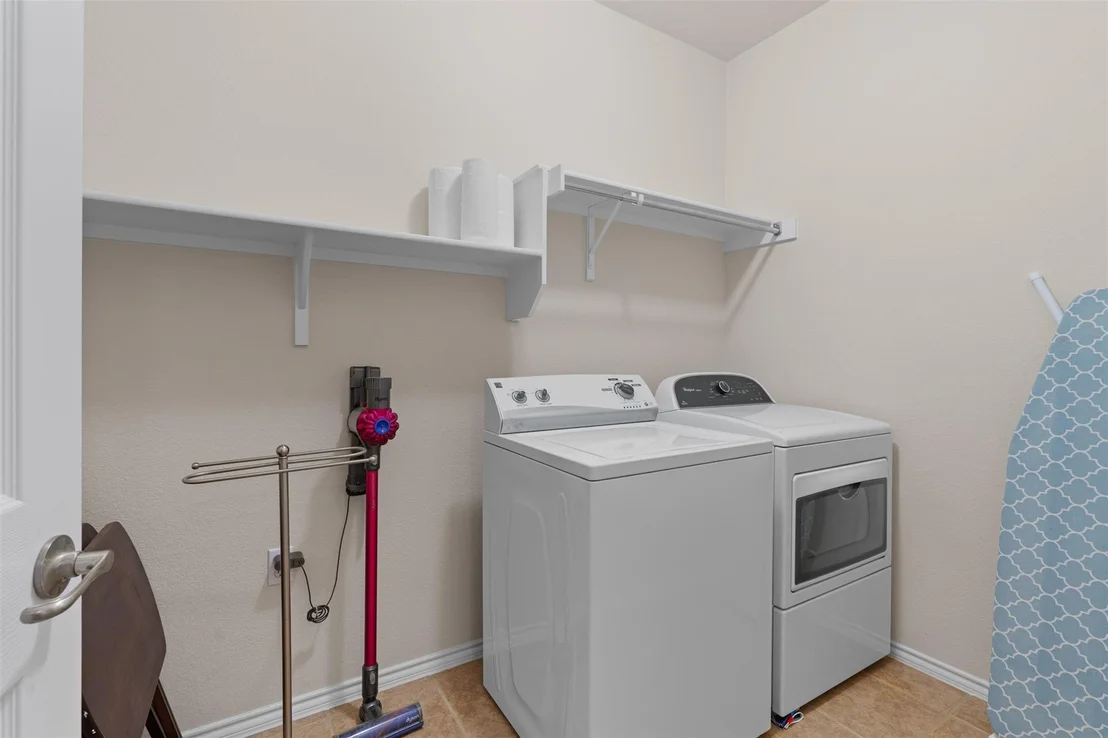 Photo of 225 Winter DR