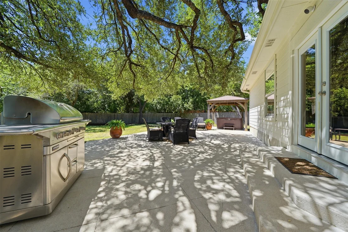Photo of 1700 Clay LN