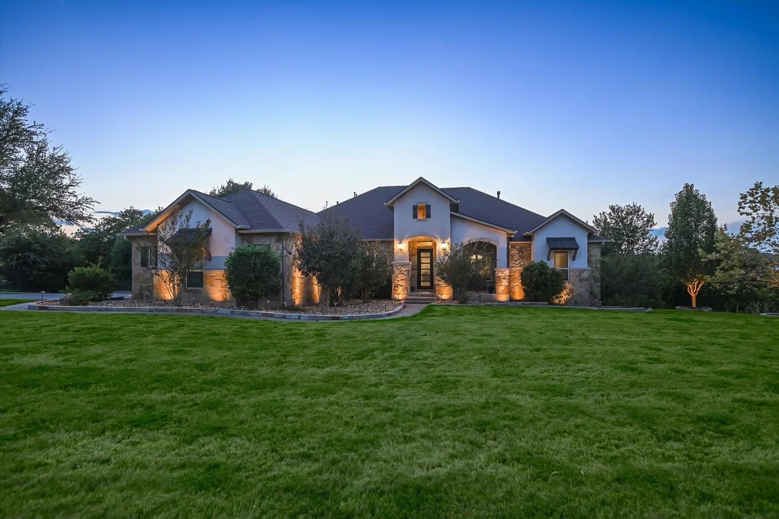 Photo of 3705 Juniper Rim RD