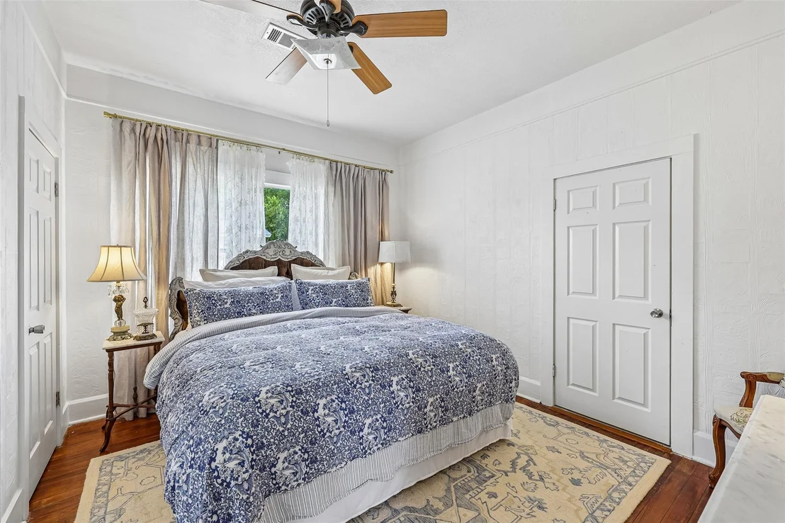 Photo of 372 Old Lockhart RD