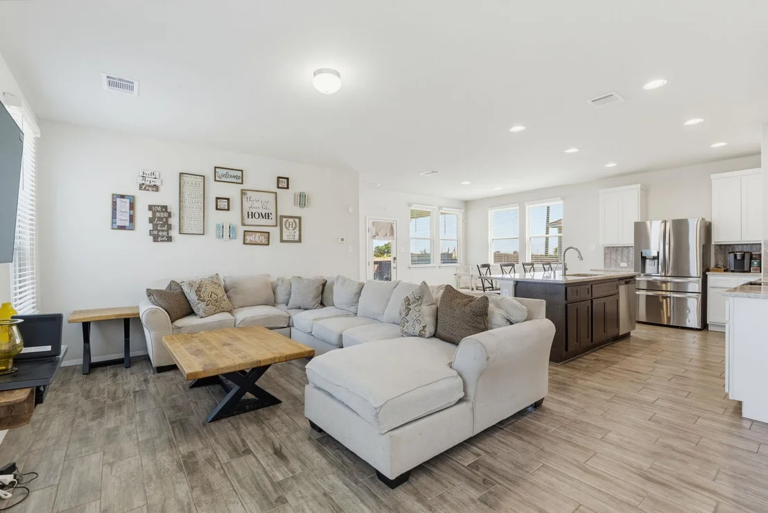 Photo of 120 Blue Agate CT