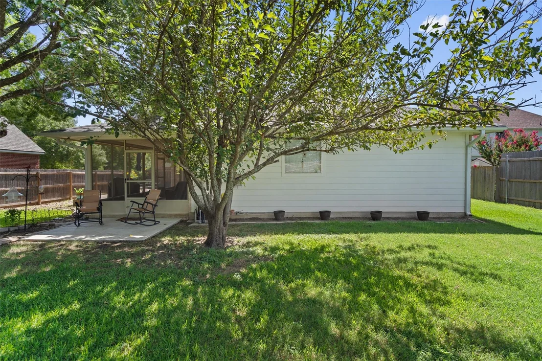 Photo of 418 Keenland DR