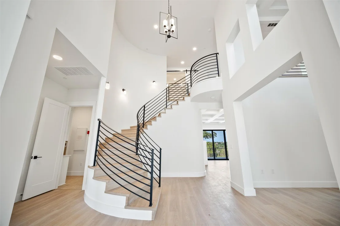Photo of 10105 Cressida Bend