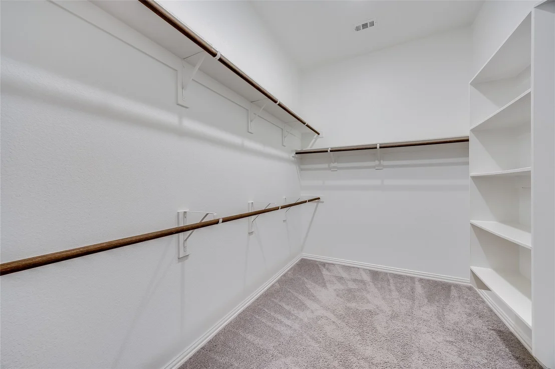 Photo of 5909 Toscana TRCE