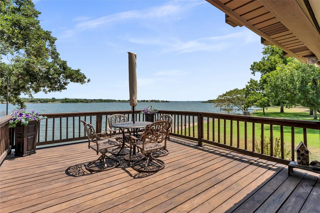 Photo of 386 Lake Loop