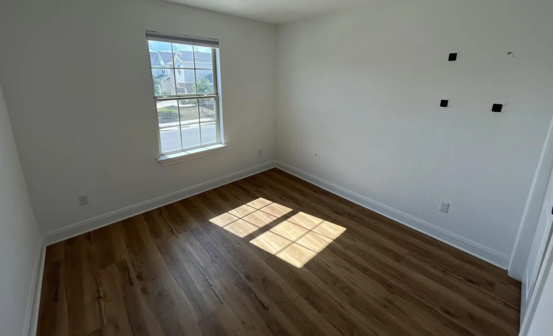 Photo of 424 Turnbuckle BND
