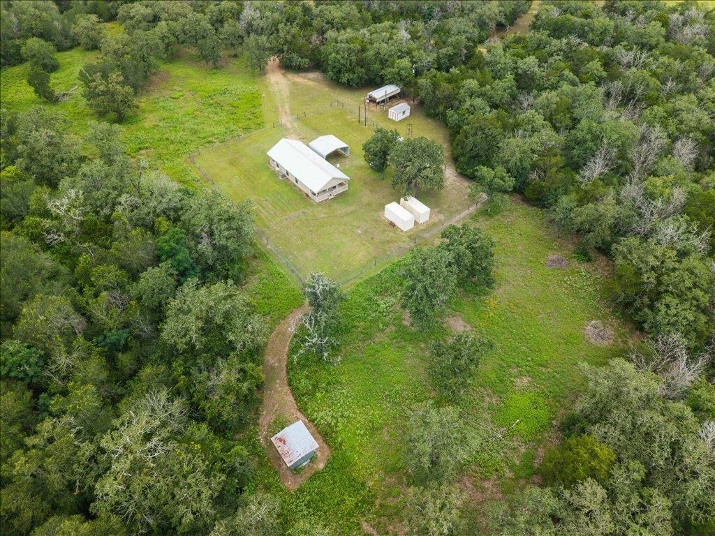Photo of 608 Whistleville RD