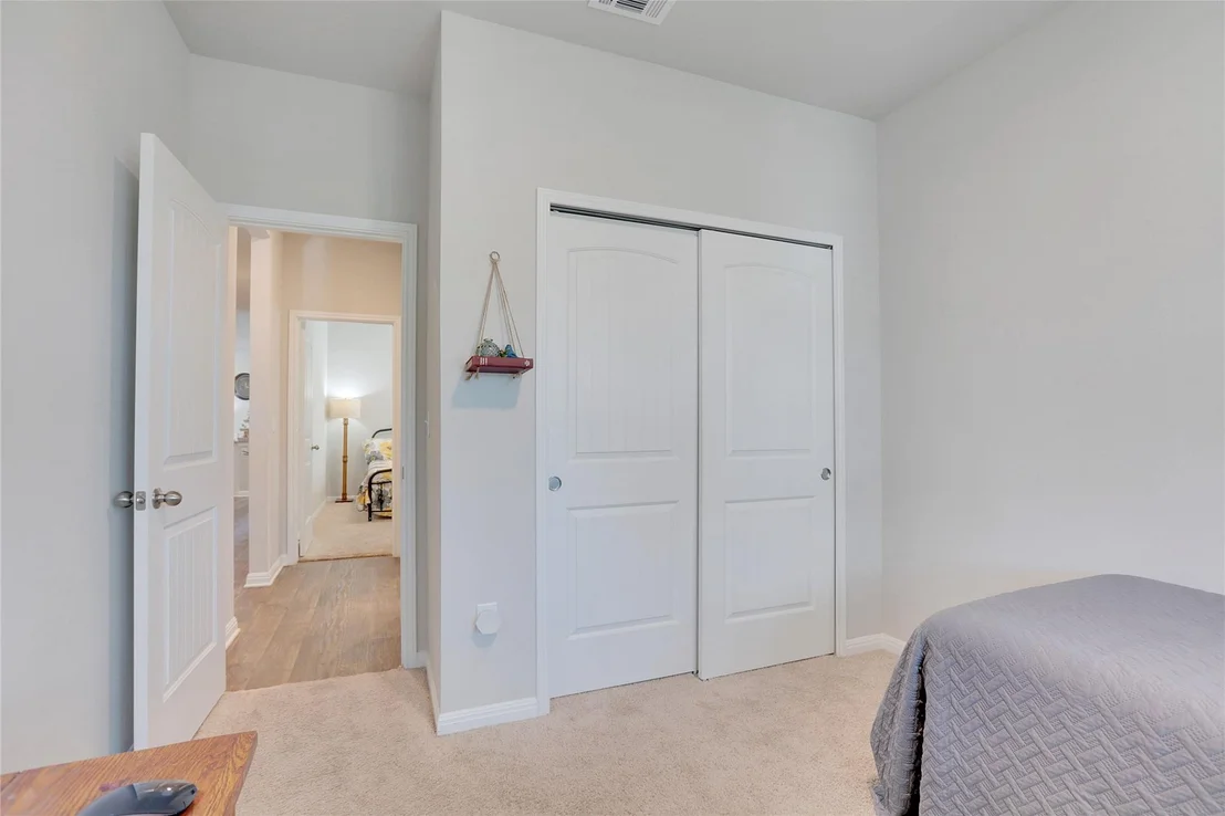 Photo of 235 Bunting LN