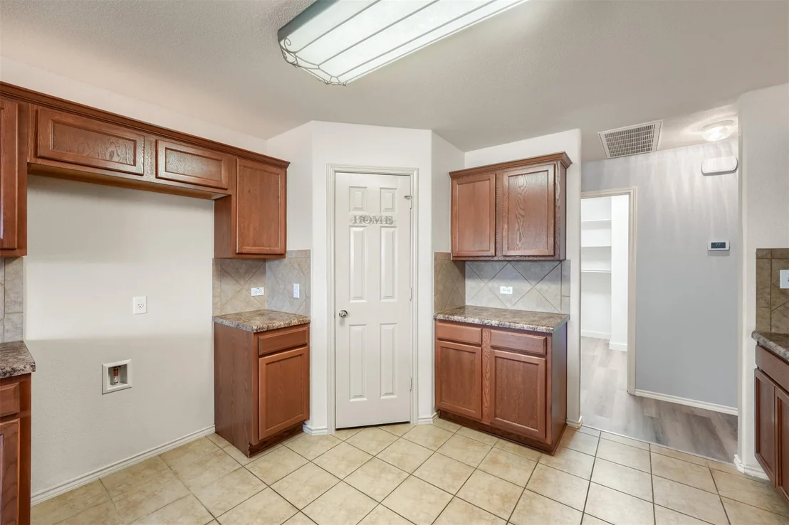 Photo of 13200 Ring DR