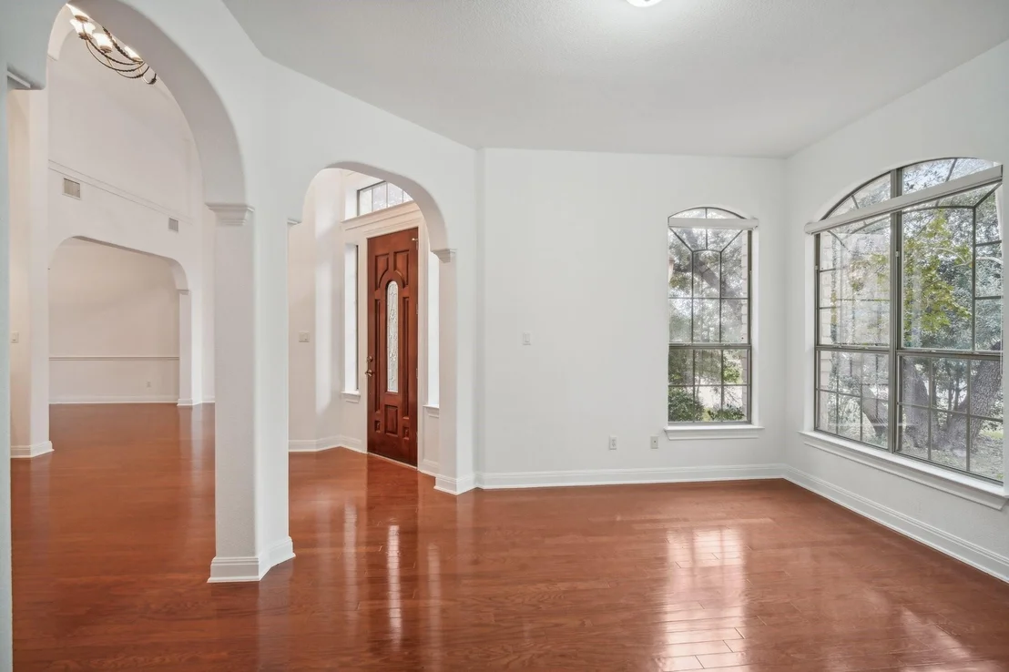 Photo of 9811 Tree Bend CV