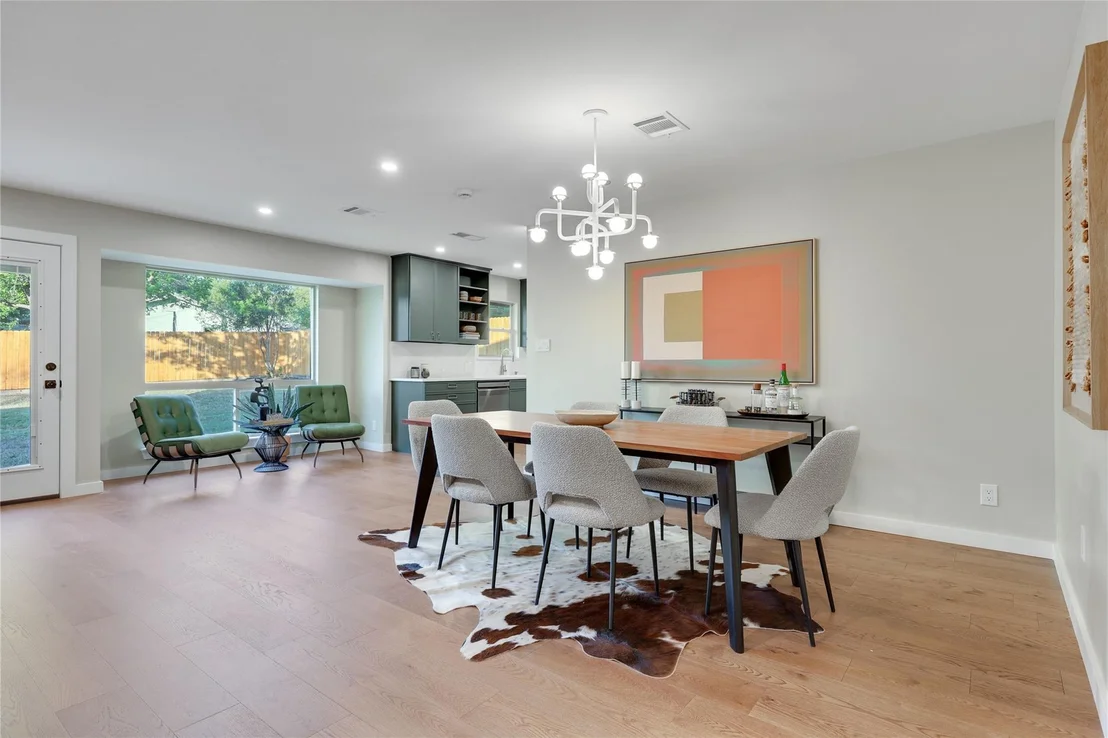 Photo of 2504 Deerfoot TRL