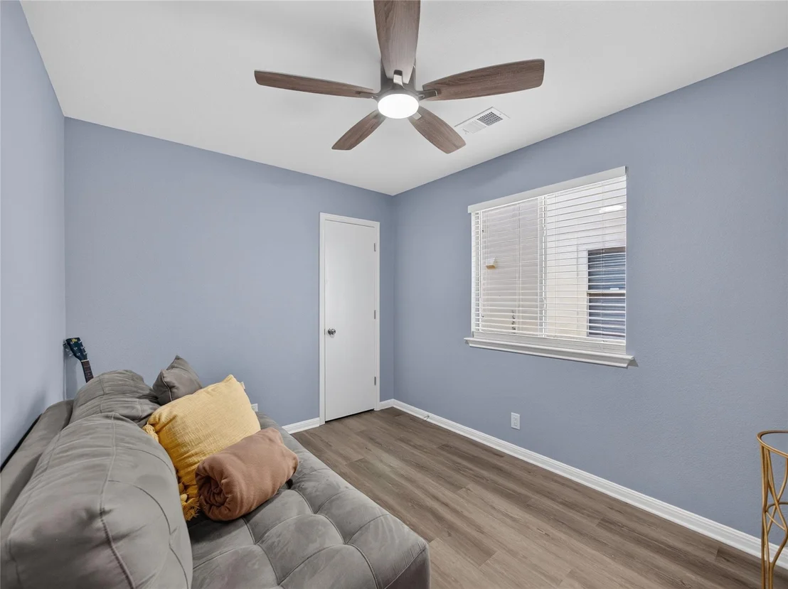 Photo of 14303 Cummins WAY