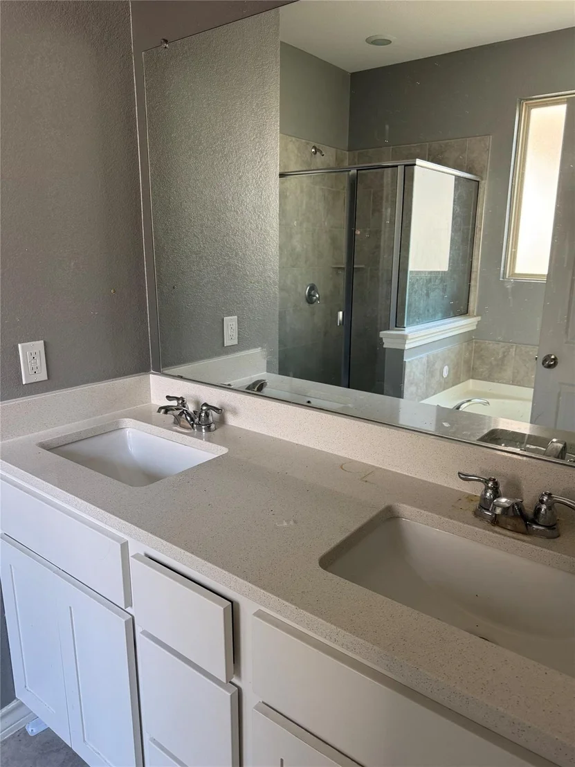 Photo of 333 Capstone RD