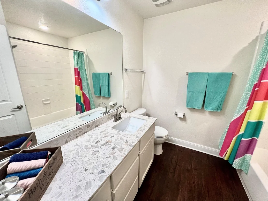 Photo of 504 Sheepshank DR