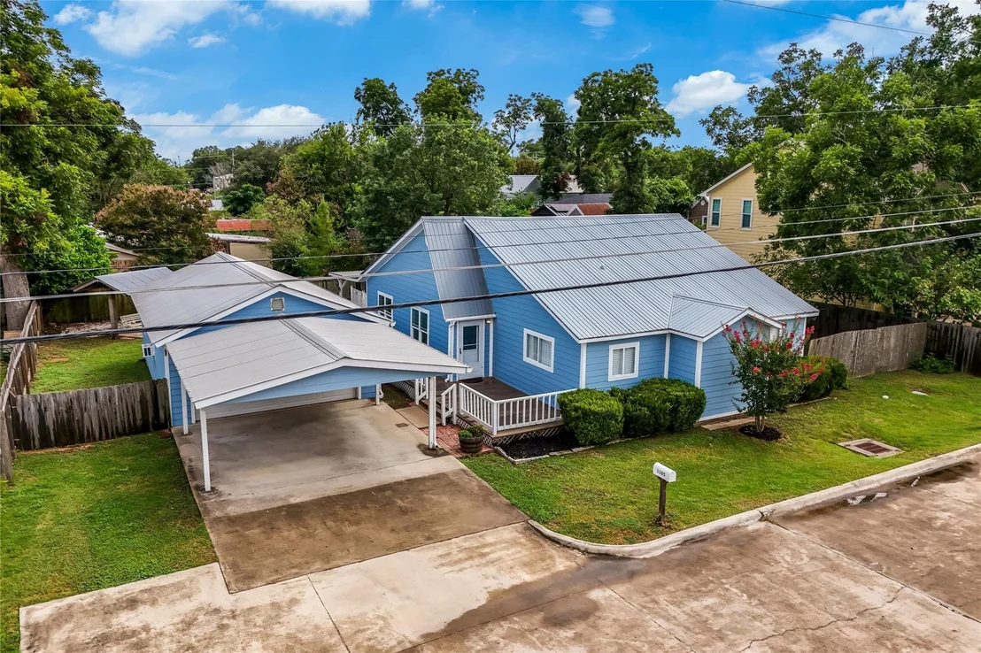 Photo of 1105 Farm ST