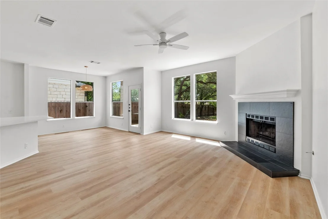 Photo of 6033 Almelo DR