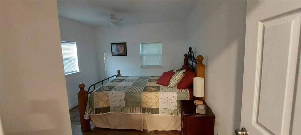 Photo of 103 W Hamilton ST