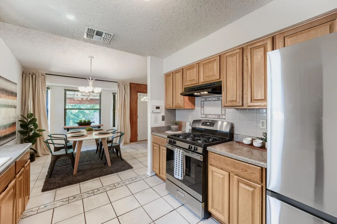 Photo of 1907 Mirabeau ST
