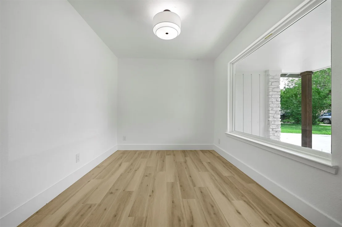 Photo of 3001 Cedarlawn CIR