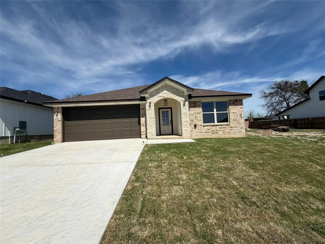 Photo of 2123 Blackhawk LOOP