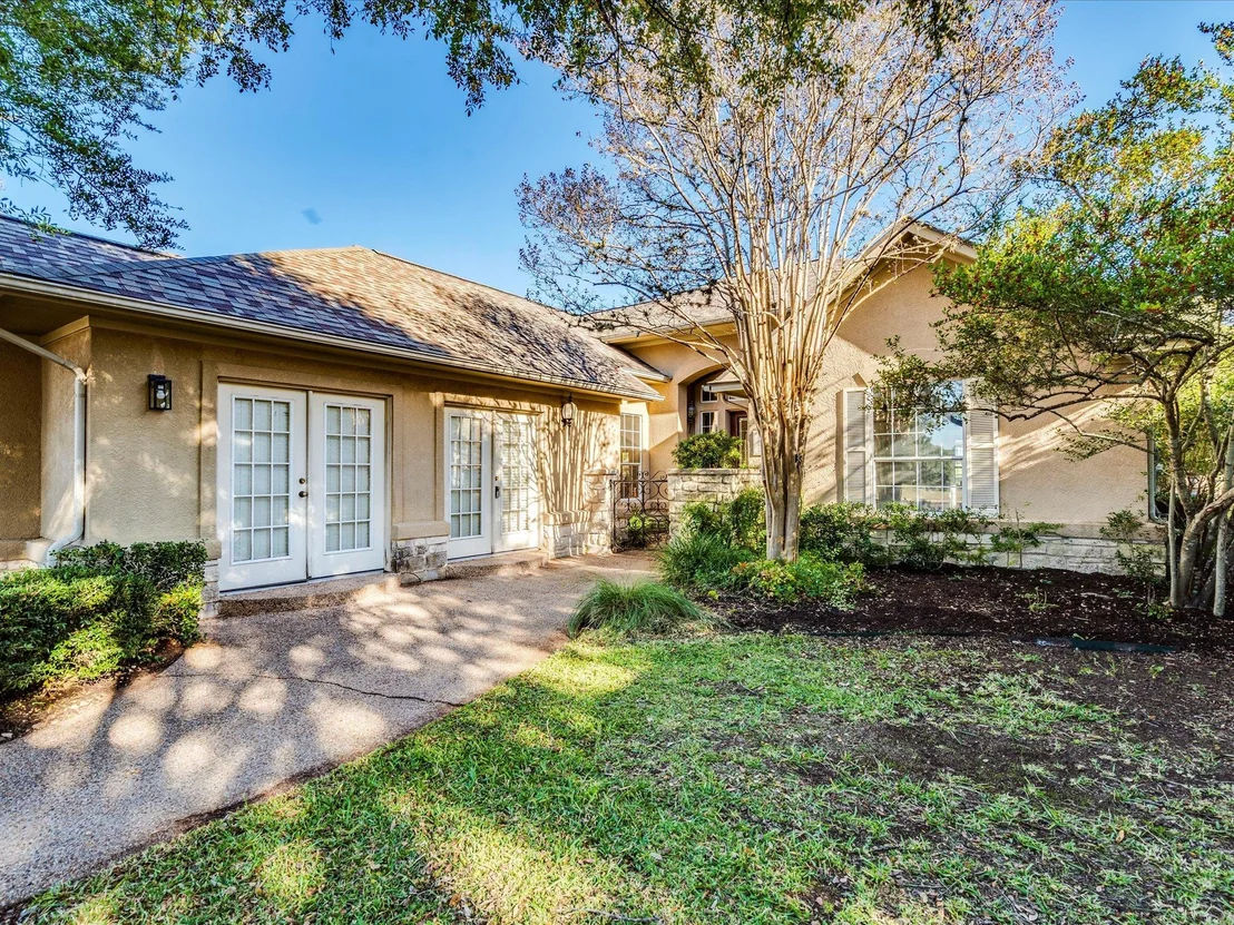 Photo of 10609 River Plantation DR