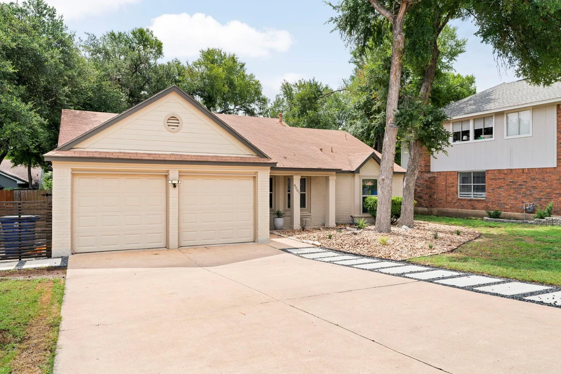 Photo of 8007 Cutler Ridge PL