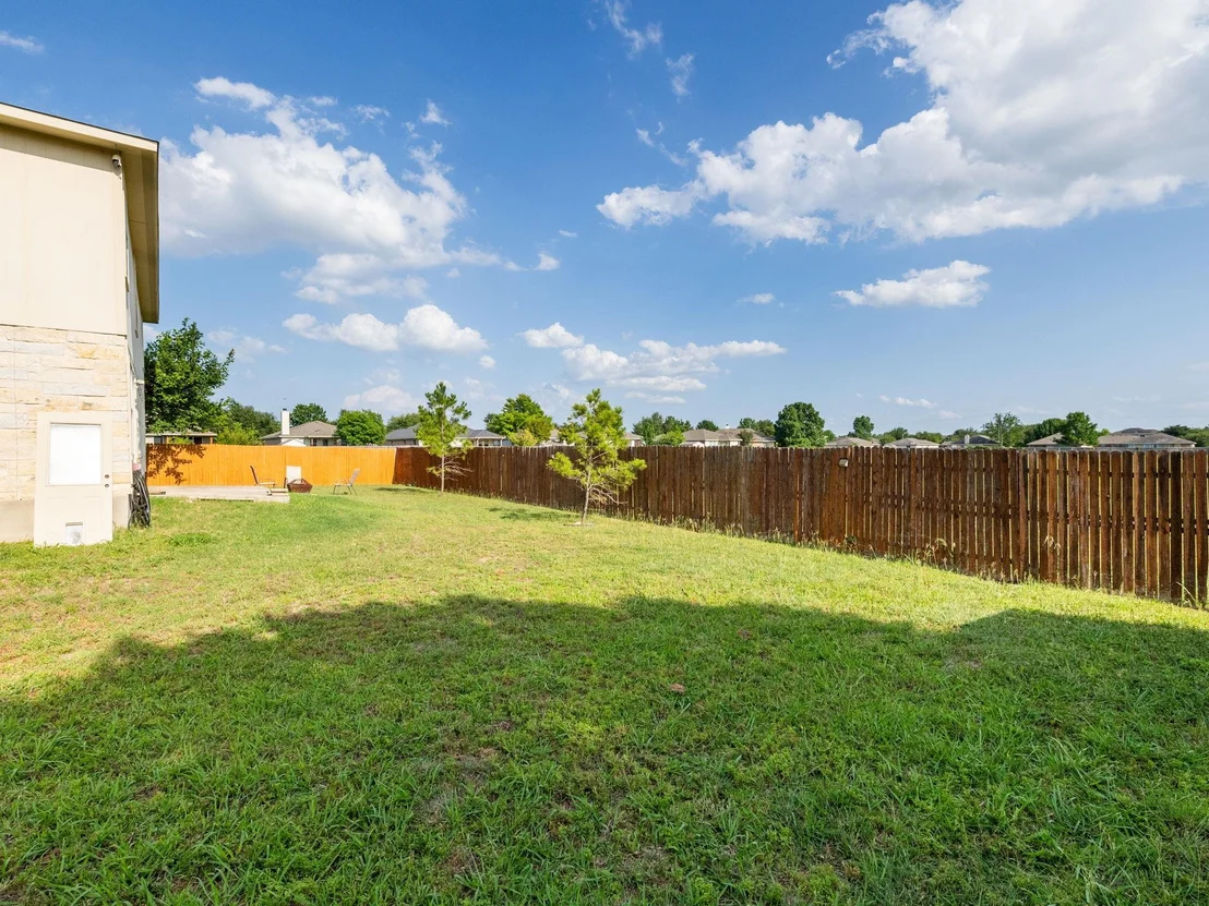 Photo of 235 Herrera TRL