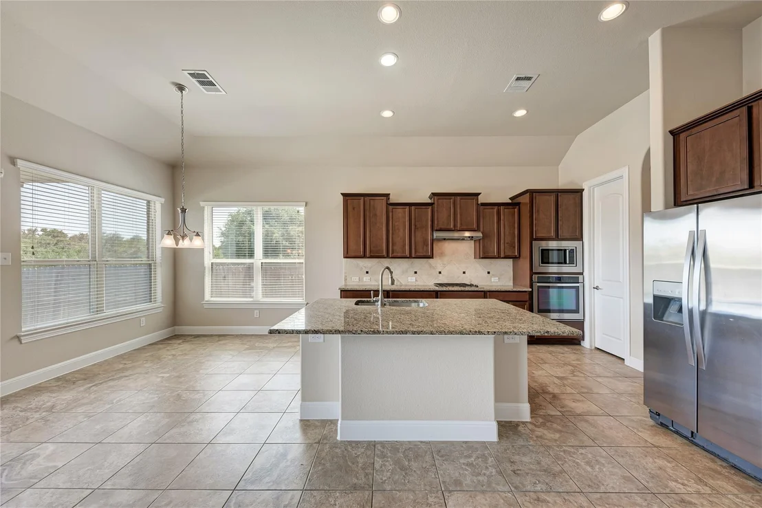 Photo of 600 Rosedale BLVD