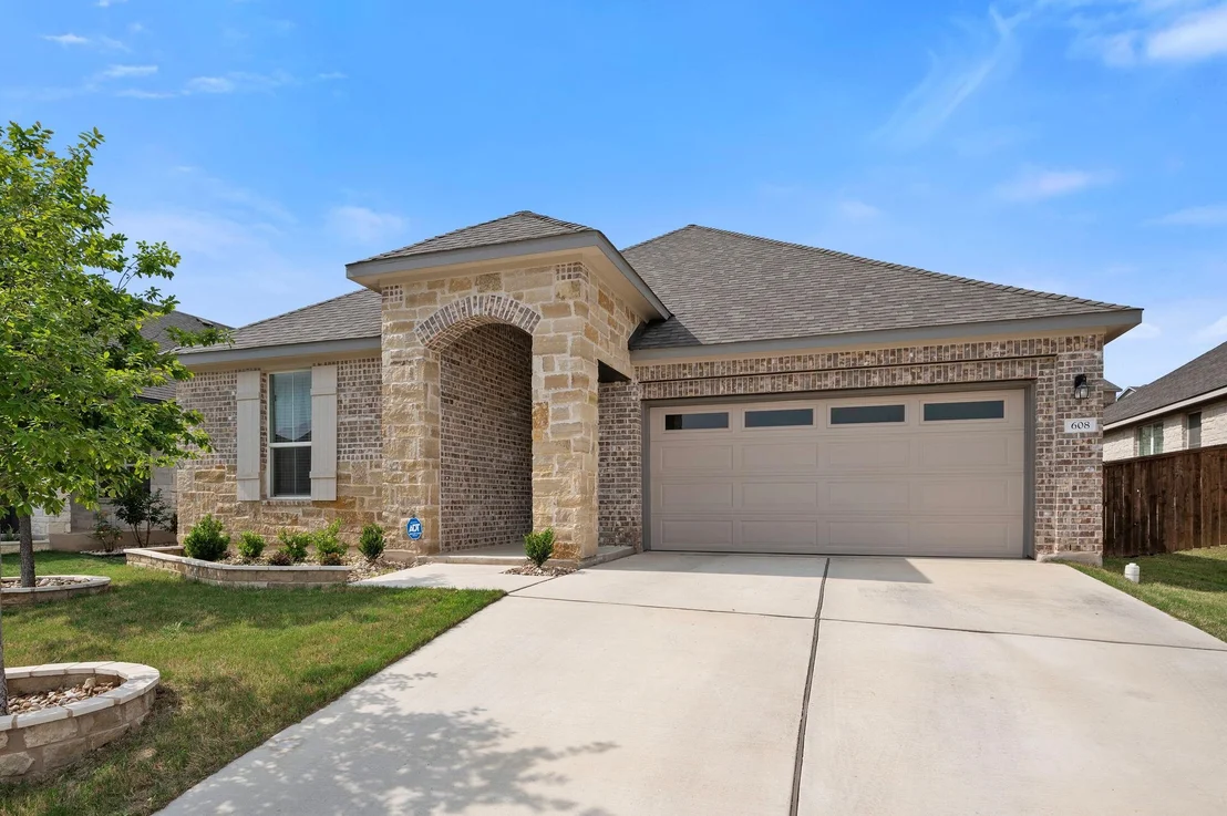 Photo of 608 Peace Pipe WAY
