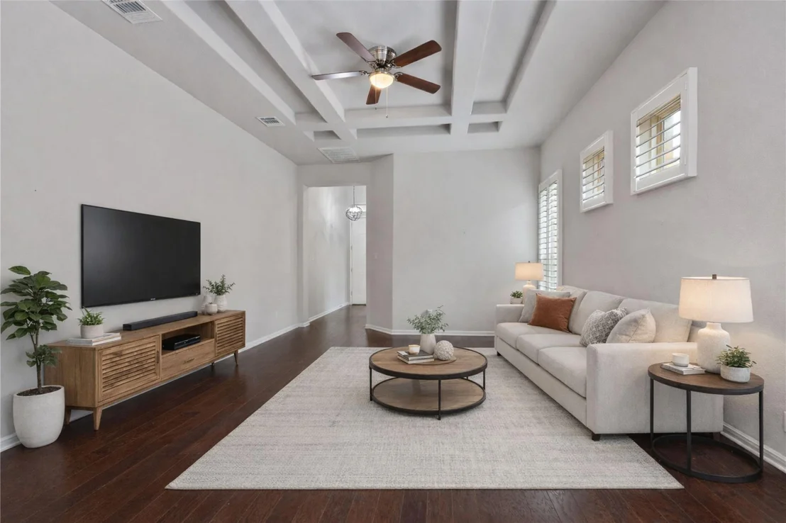 Photo of 1008 Clearwing CIR
