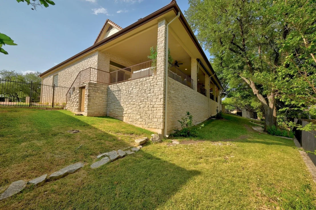 Photo of 27 Glen Rock DR