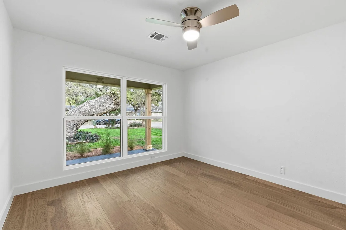 Photo of 2005 Oakglen DR