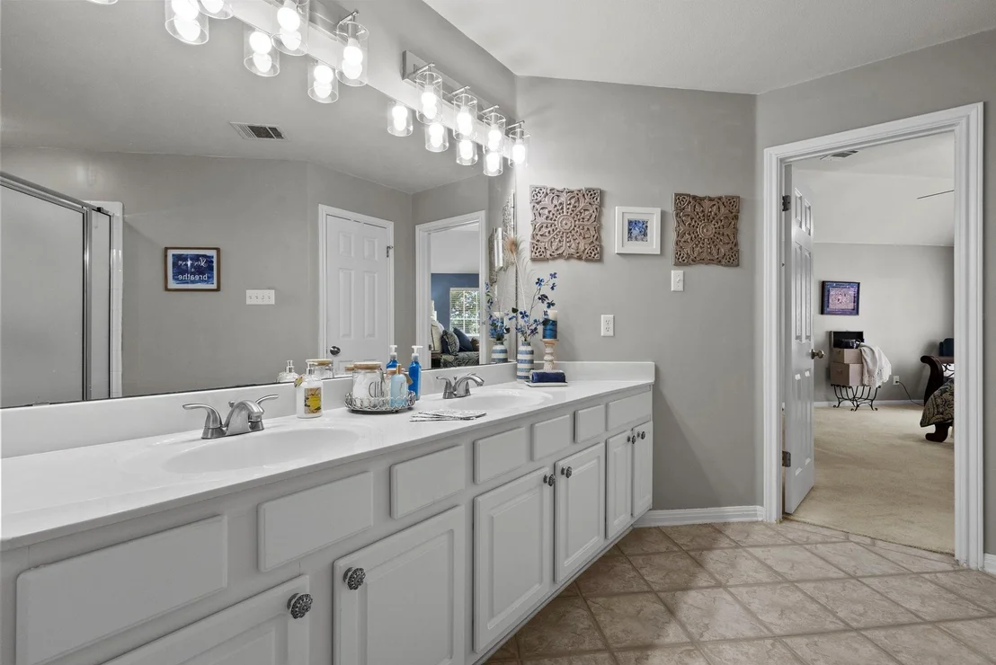 Photo of 15012 Galena DR
