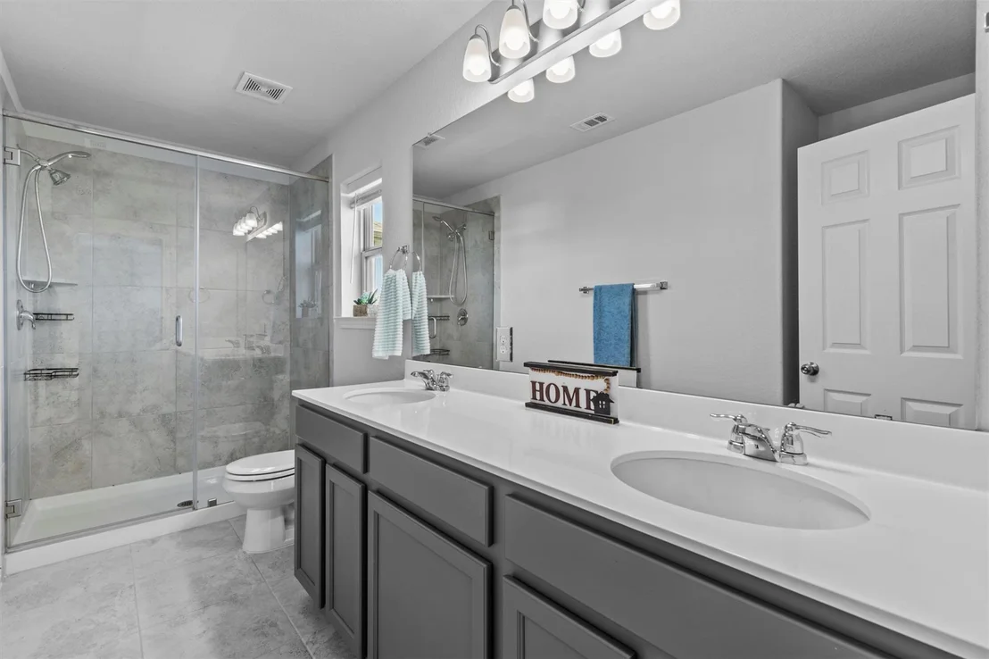 Photo of 520 Betty Ann WAY