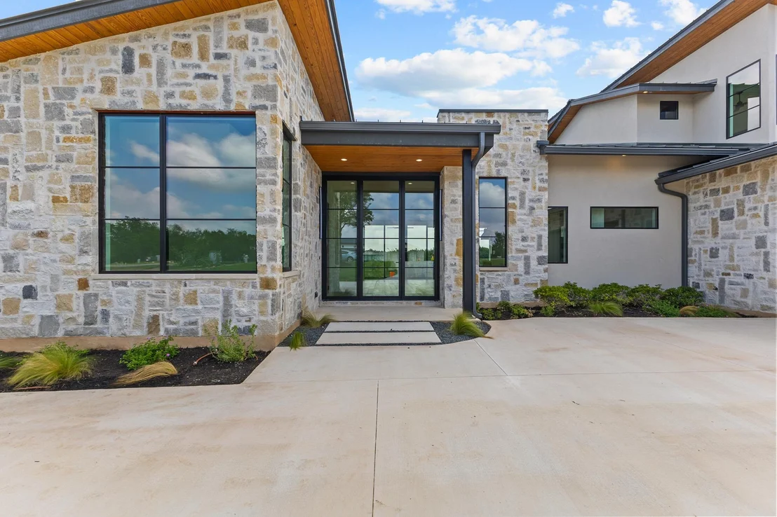 Photo of 8109 Kuhn DR
