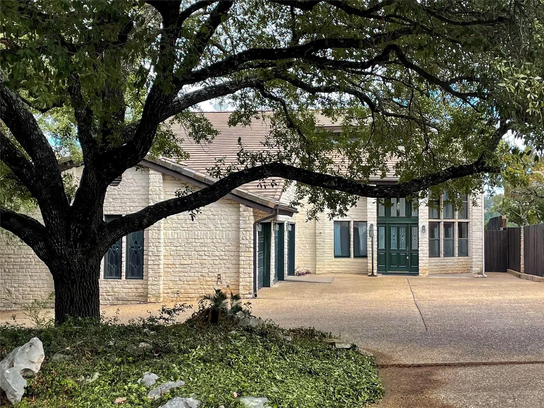 Photo of 4324 Far West BLVD