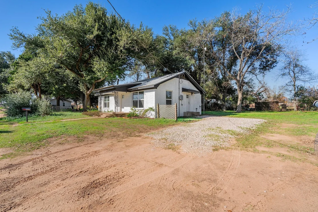 Photo of 420 W Oak