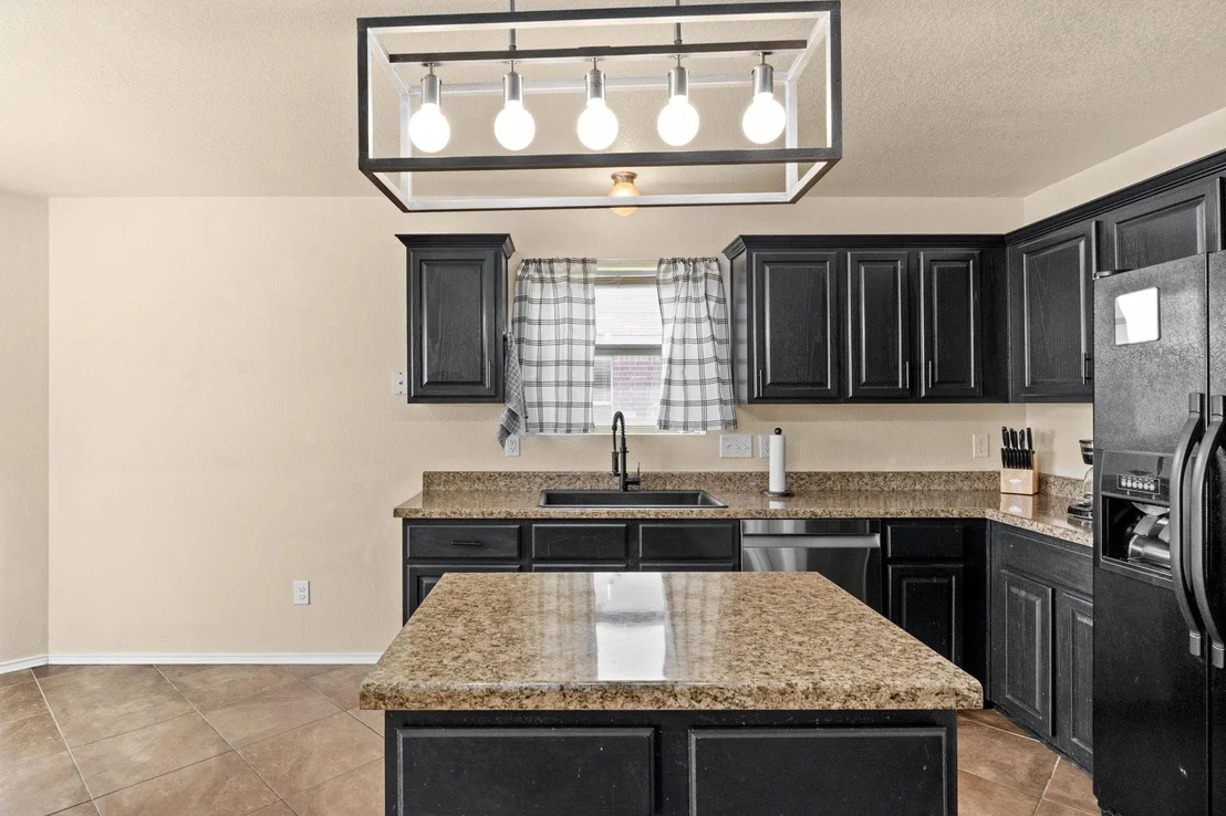 Photo of 404 Curtis DR