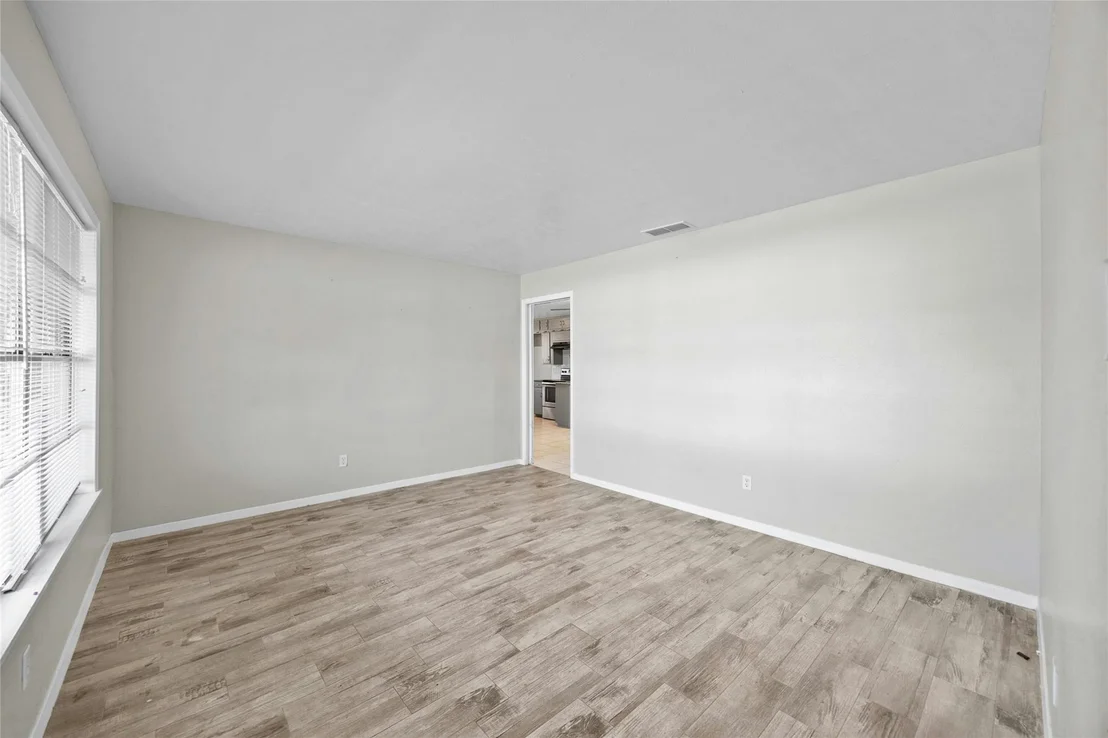 Photo of 1302 Cedar DR