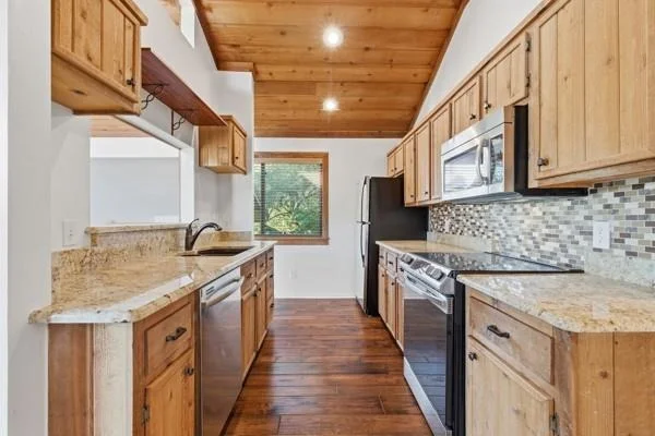 Photo of 406 Coventry RD