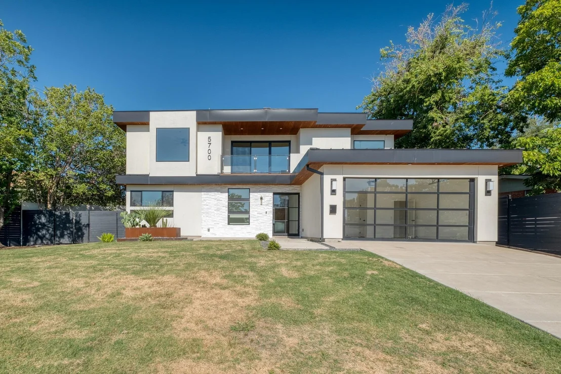 Photo of 5700 LOUISE LN
