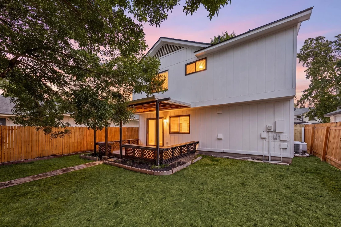 Photo of 2409 Dowd LN