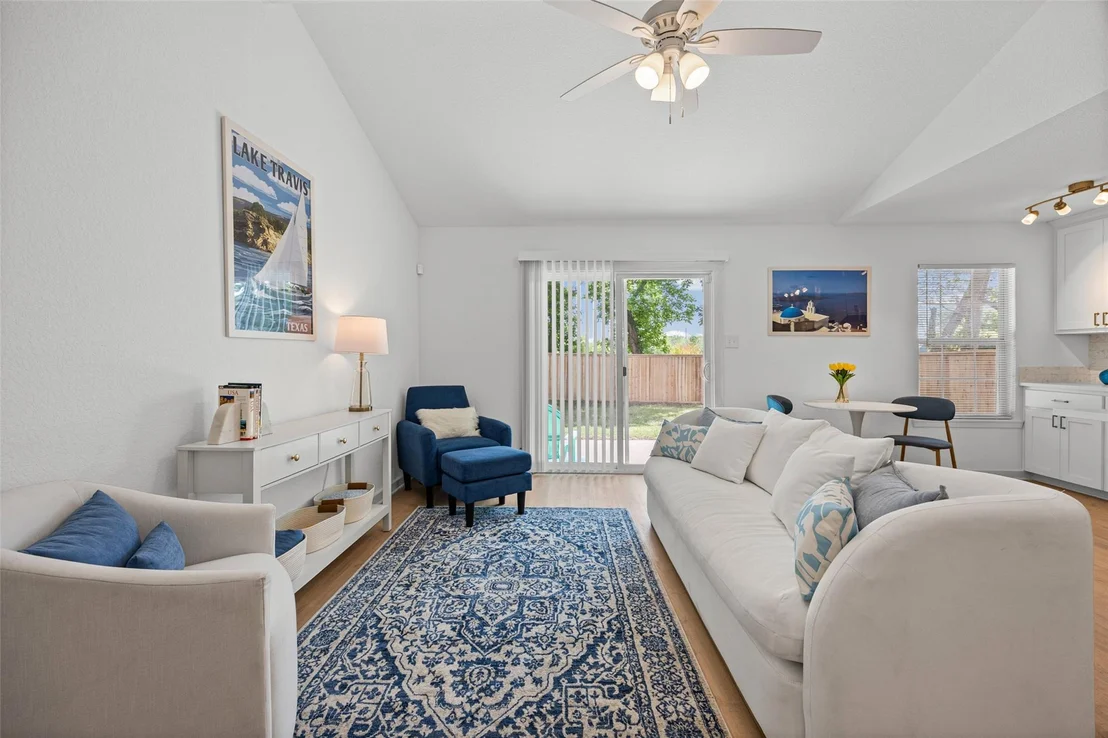 Photo of 5500 Stuart CIR