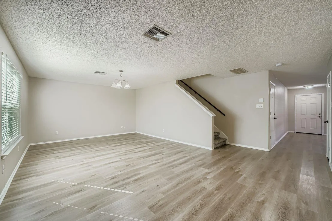 Photo of 2100 Coachlamp DR