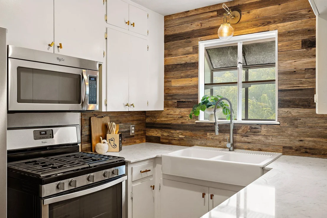 Photo of 8508 Contour DR