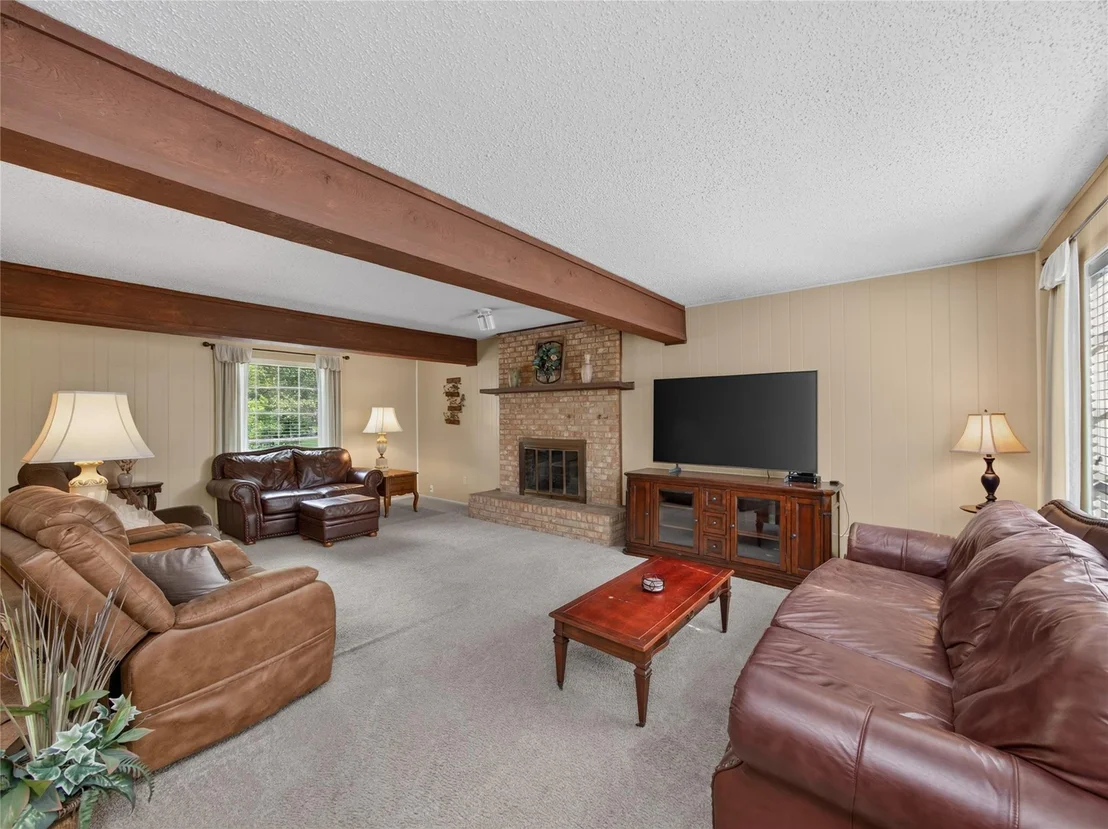 Photo of 12901 Sherbourne ST